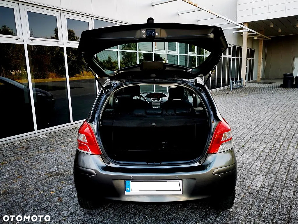 Toyota Yaris 1.33 Premium - 11