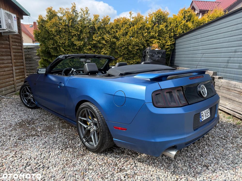 Ford Mustang - 7