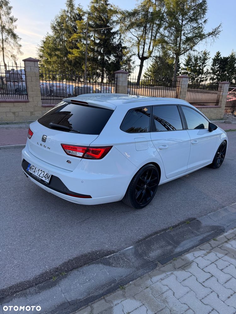 Seat Leon 2.0 TDI DPF Start&Stop DSG FR - 24