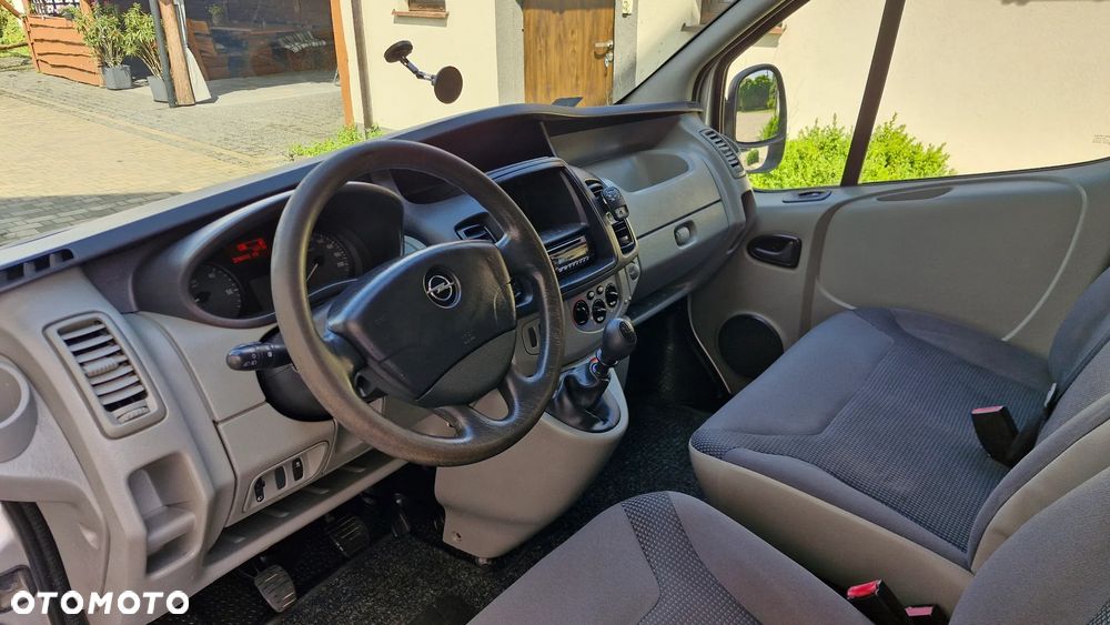 Opel Vivaro - 9