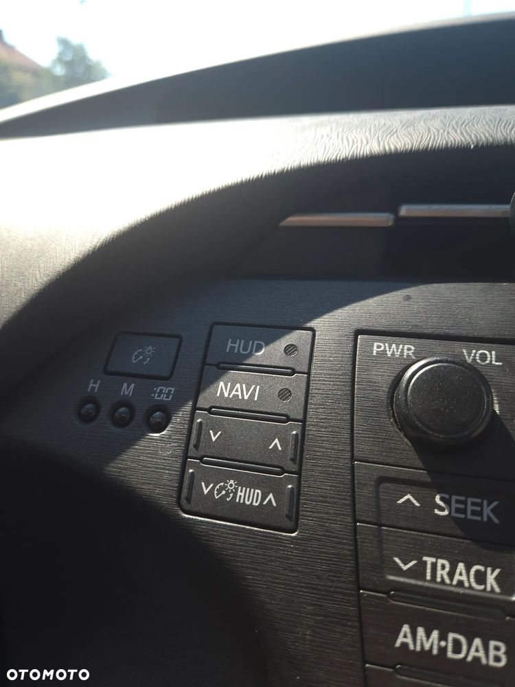 Toyota Prius 1.8 HSD Prestige - 24
