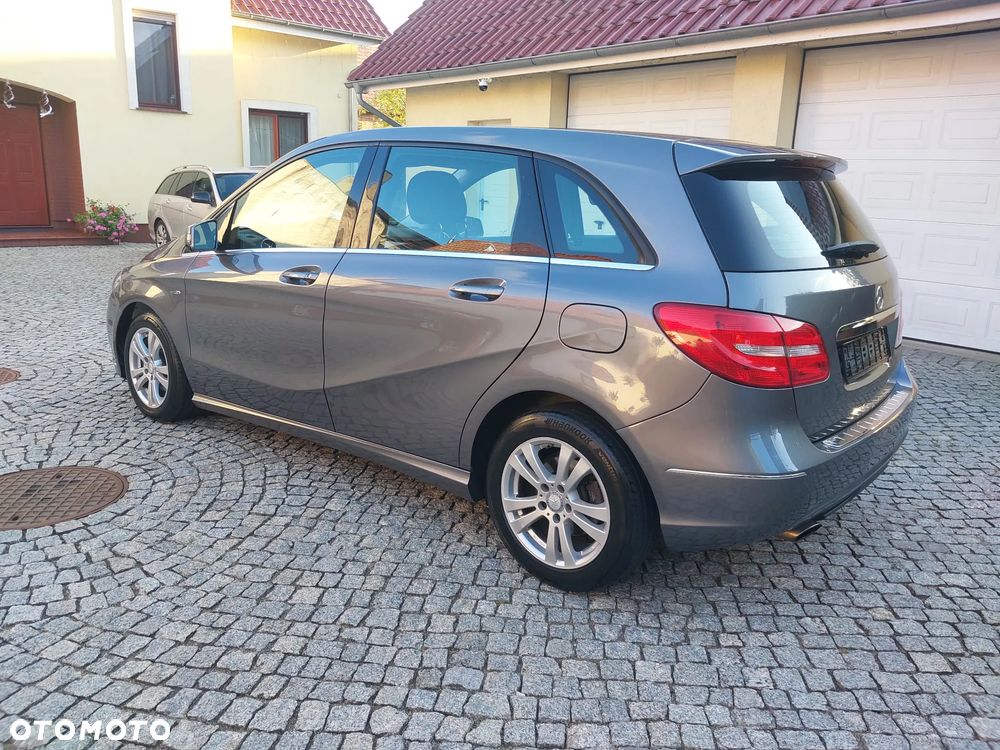 Mercedes-Benz Klasa B 180 CDI (BlueEFFICIENCY) - 4