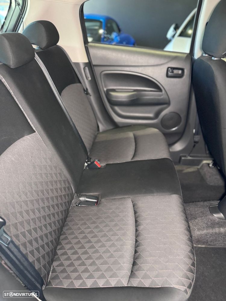 Mitsubishi Space Star 1.2 Intense - 36