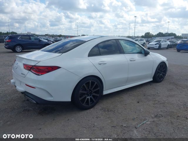 Mercedes-Benz CLA - 9