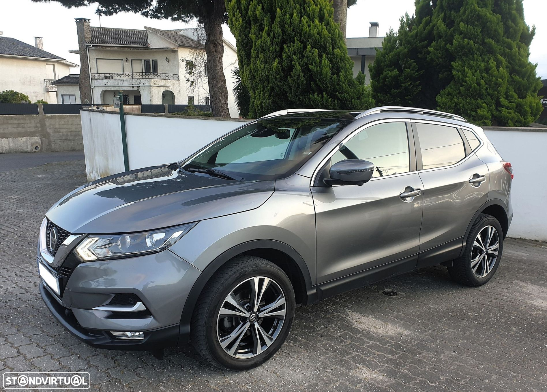 Nissan Qashqai 1.5 dCi N-Connecta Led - 3