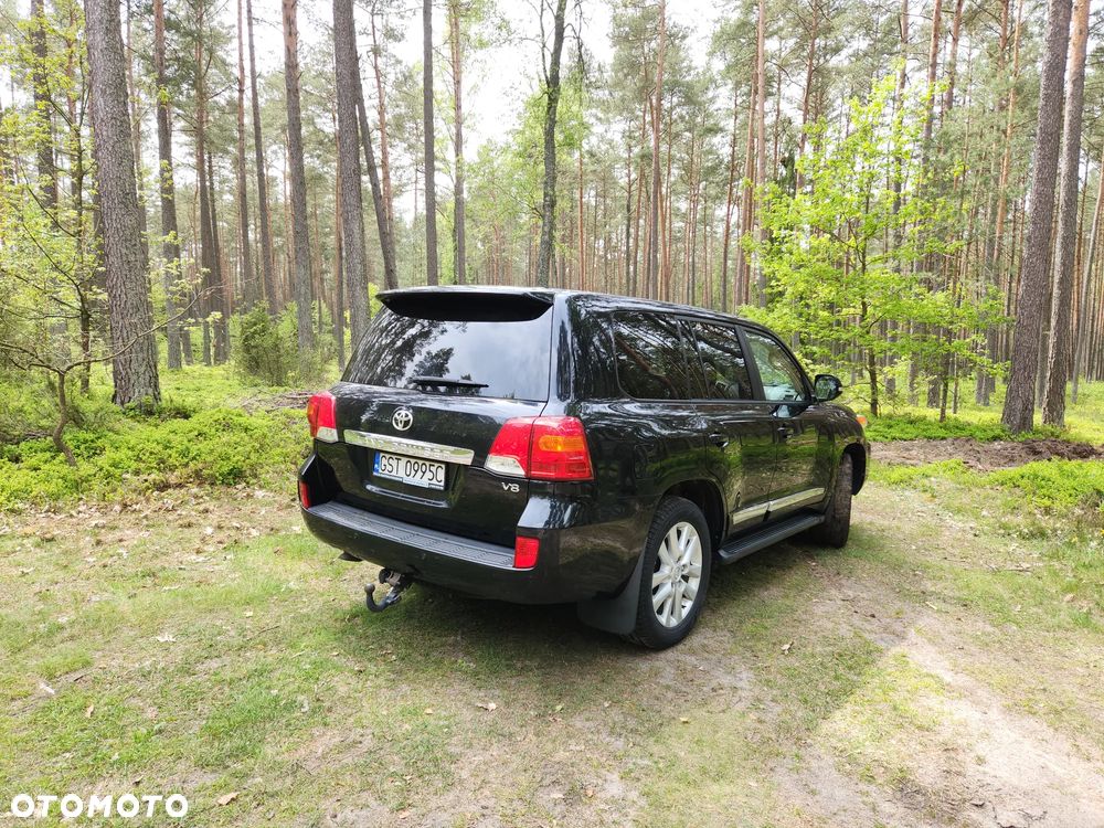 Toyota Land Cruiser - 5