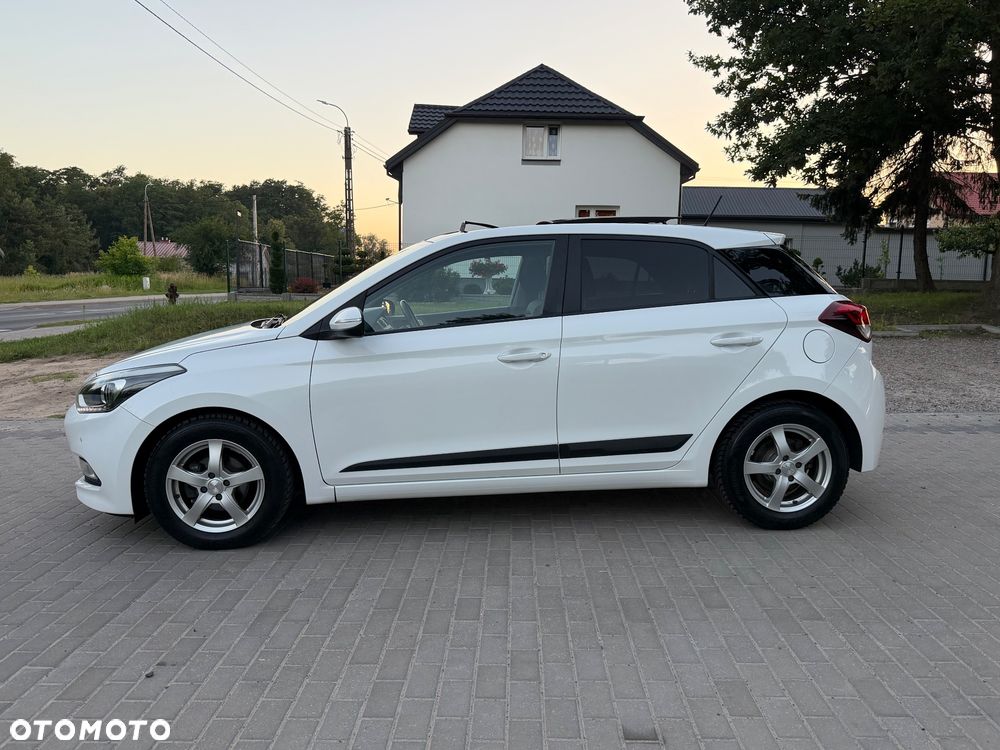 Hyundai i20 blue 1.2 YES Gold - 2