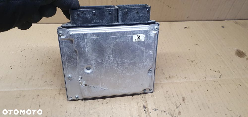 Komputer sterownik silnika BMW 3 E90 2.0D 8506434 0281016106 - 3