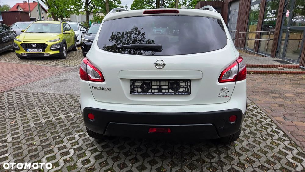 Nissan Qashqai 2.0 dCi 4 x 4 DPF tekna - 15