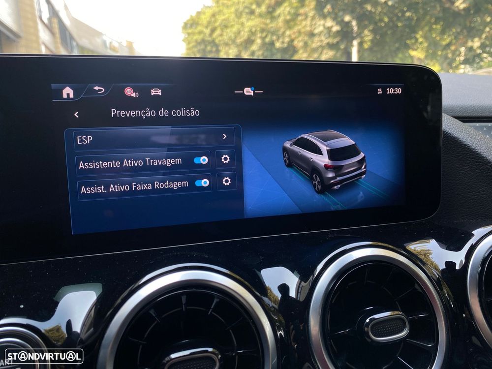 Mercedes-Benz GLA 200 Progressive - 24
