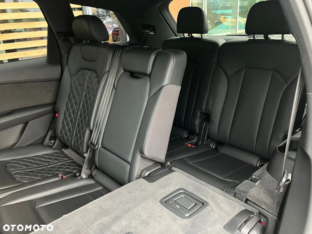 Audi SQ7 TFSI Quattro Tiptronic - 18