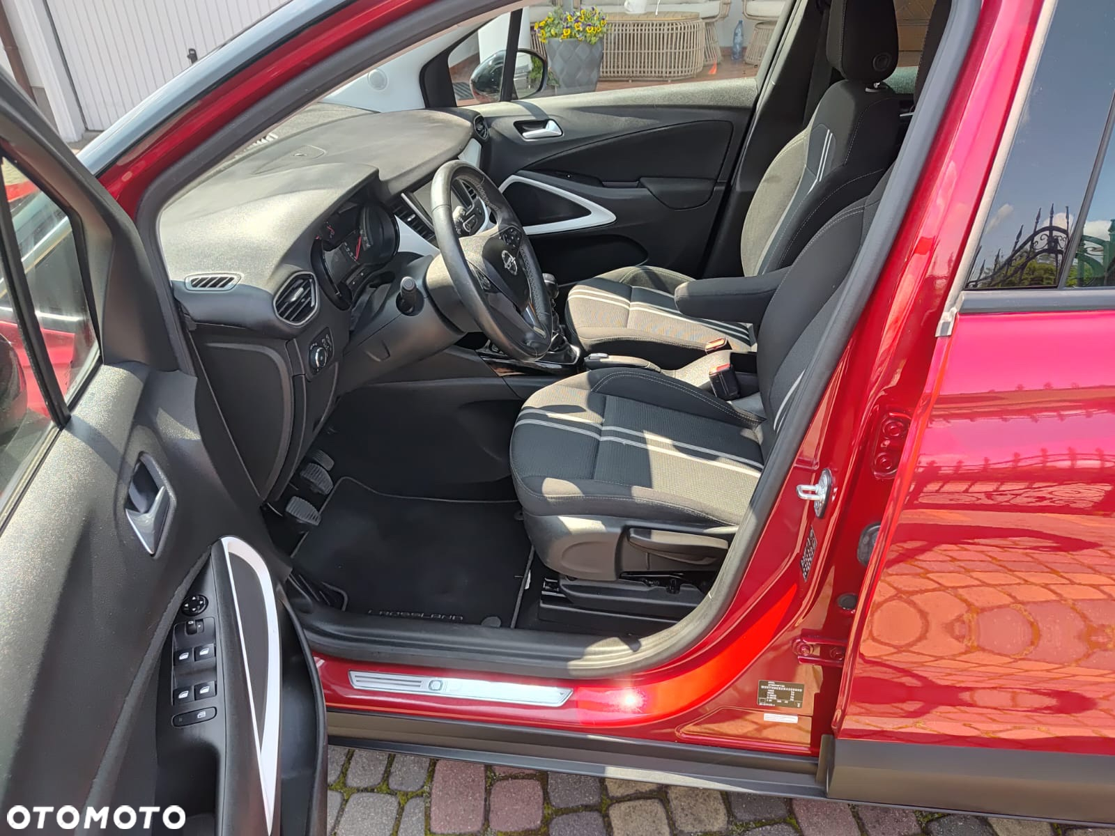Opel Crossland X - 11