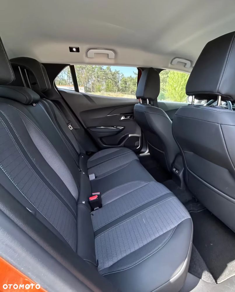 Peugeot 2008 PureTech 130 EAT8 Allure Pack - 10