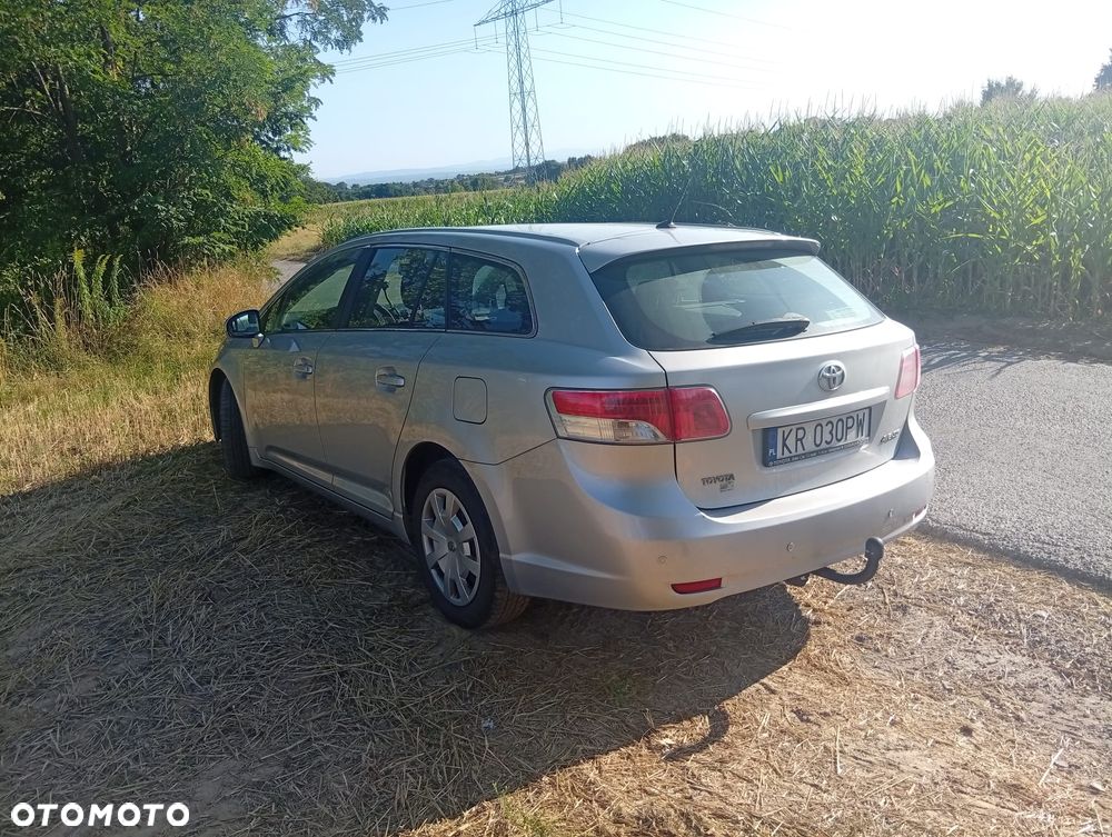 Toyota Avensis 2.0 D-4D Sol - 15
