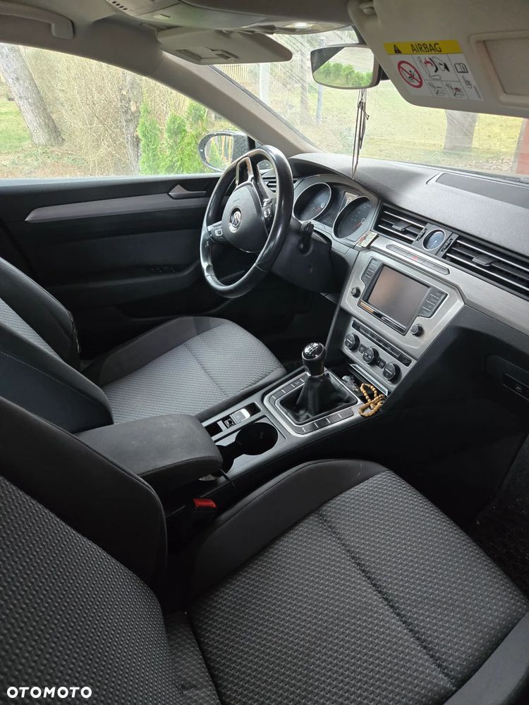 Volkswagen Passat 1.6 TDI BMT Trendline - 7