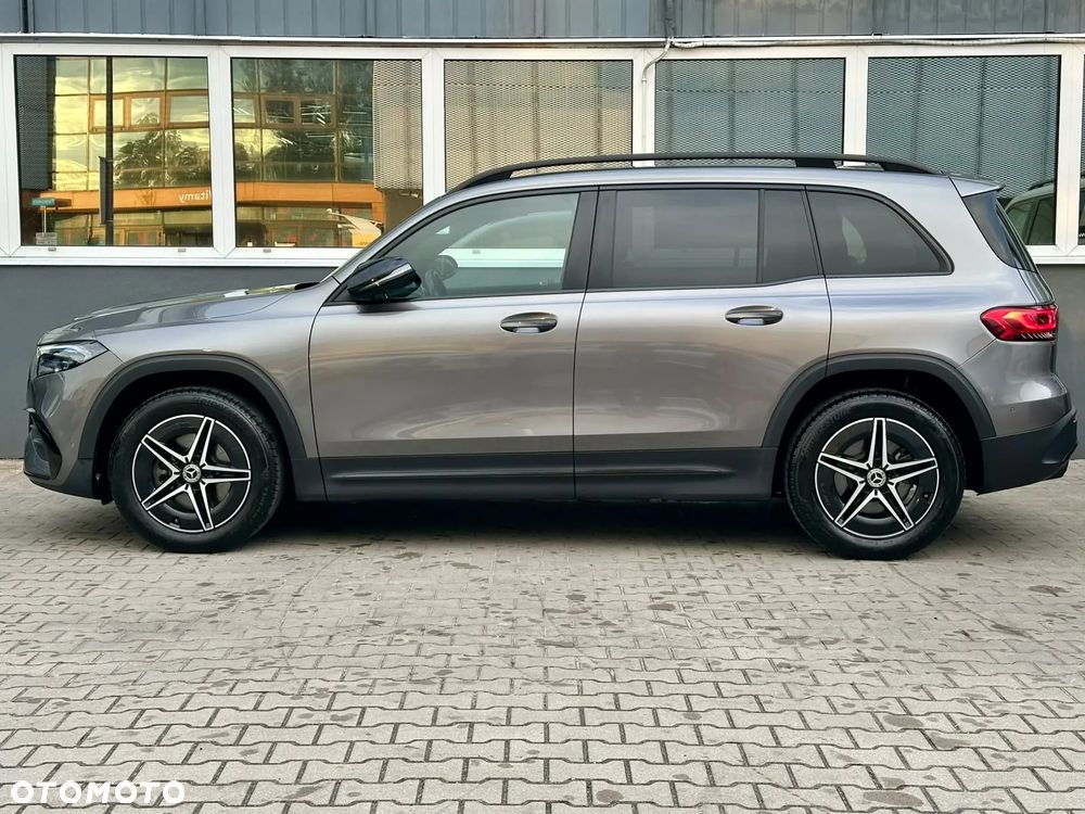 Mercedes-Benz EQB 250 66.5kWh AMG - 38