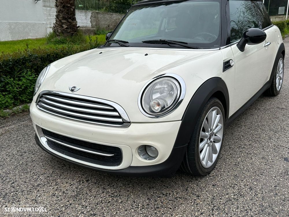 MINI 3 Portas Cooper D - 27