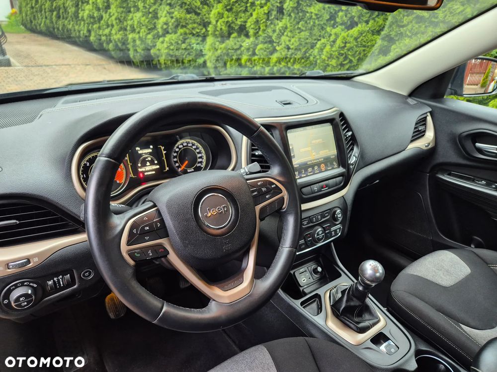 Jeep Cherokee 2.0 MJD 4x2 Longitude EU6 - 8