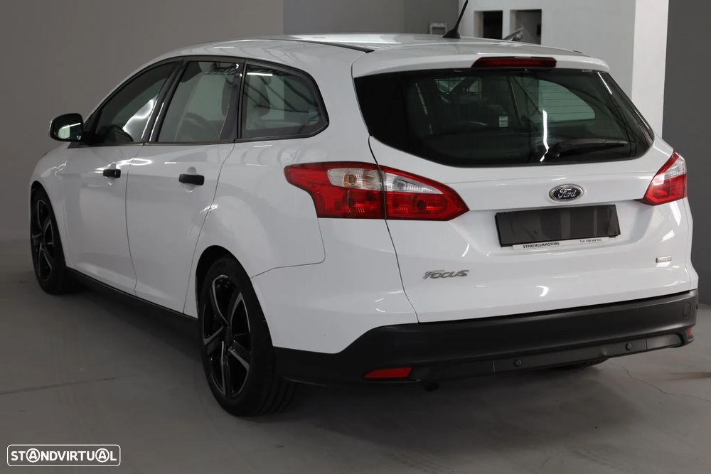 Ford Focus 1.0 EcoBoost S&S Ambiente - 28