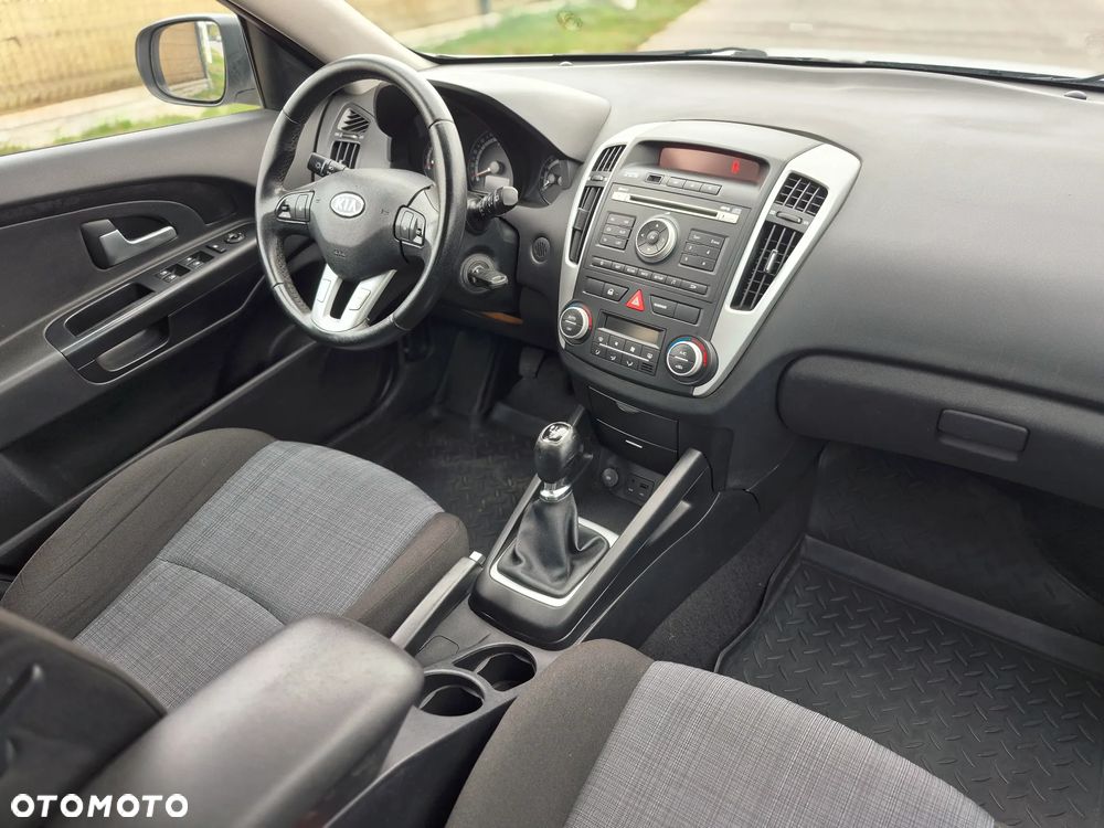 Kia Ceed 1.4 CVVT Vision - 17