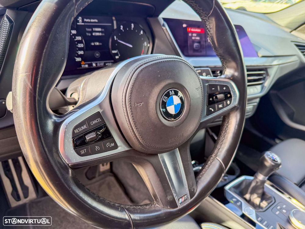 BMW 116 d Pack Desportivo M - 15