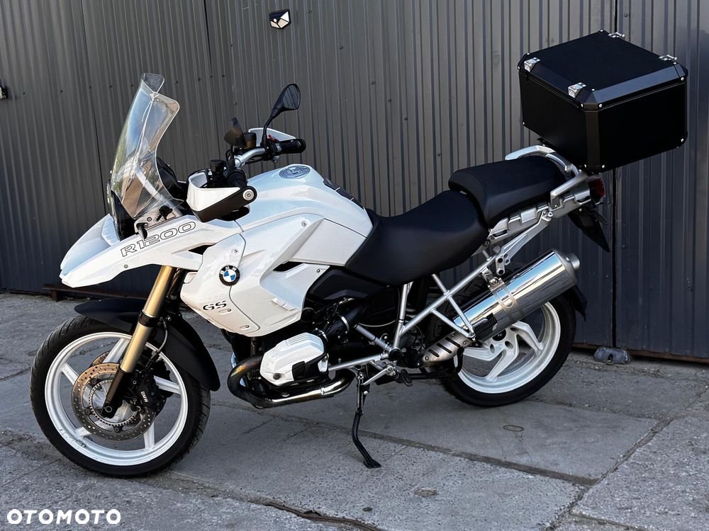 BMW R - 9