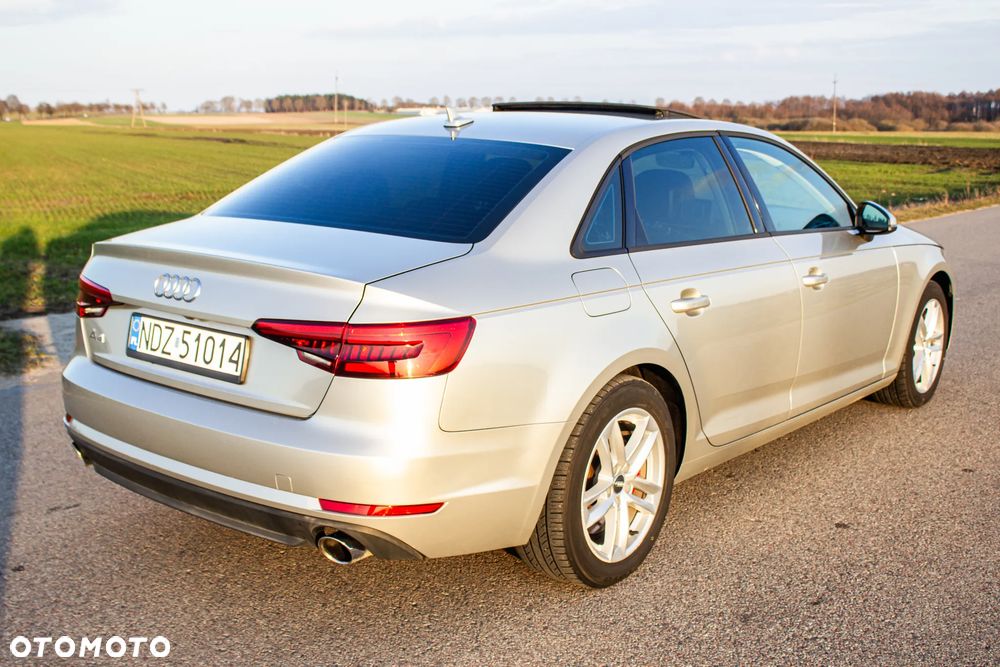 Audi A4 Limousine - 11