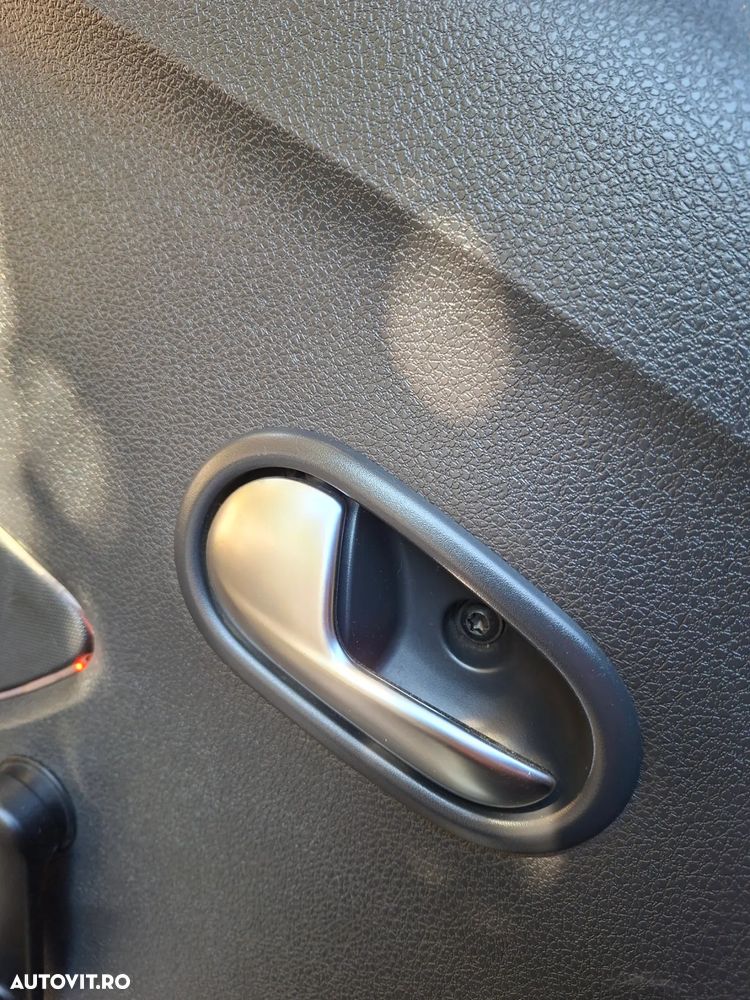 Dacia Logan 1.0 SCe Laureate - 24