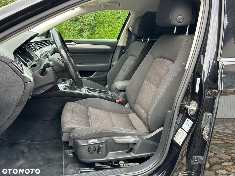 Volkswagen Passat Variant - 8
