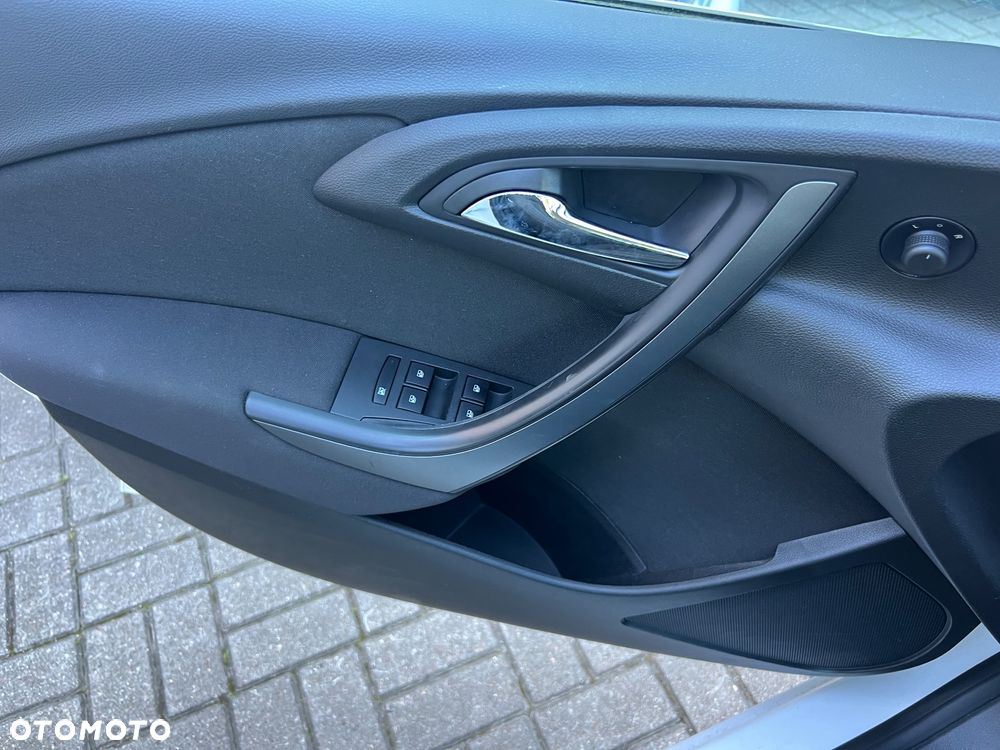 Opel Astra 1.4 Turbo Edition - 12