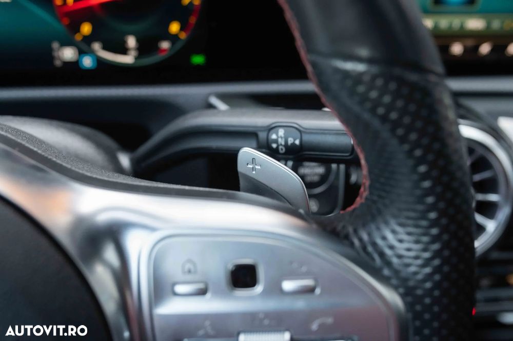 Mercedes-Benz CLA 200 7G-DCT AMG Line - 23