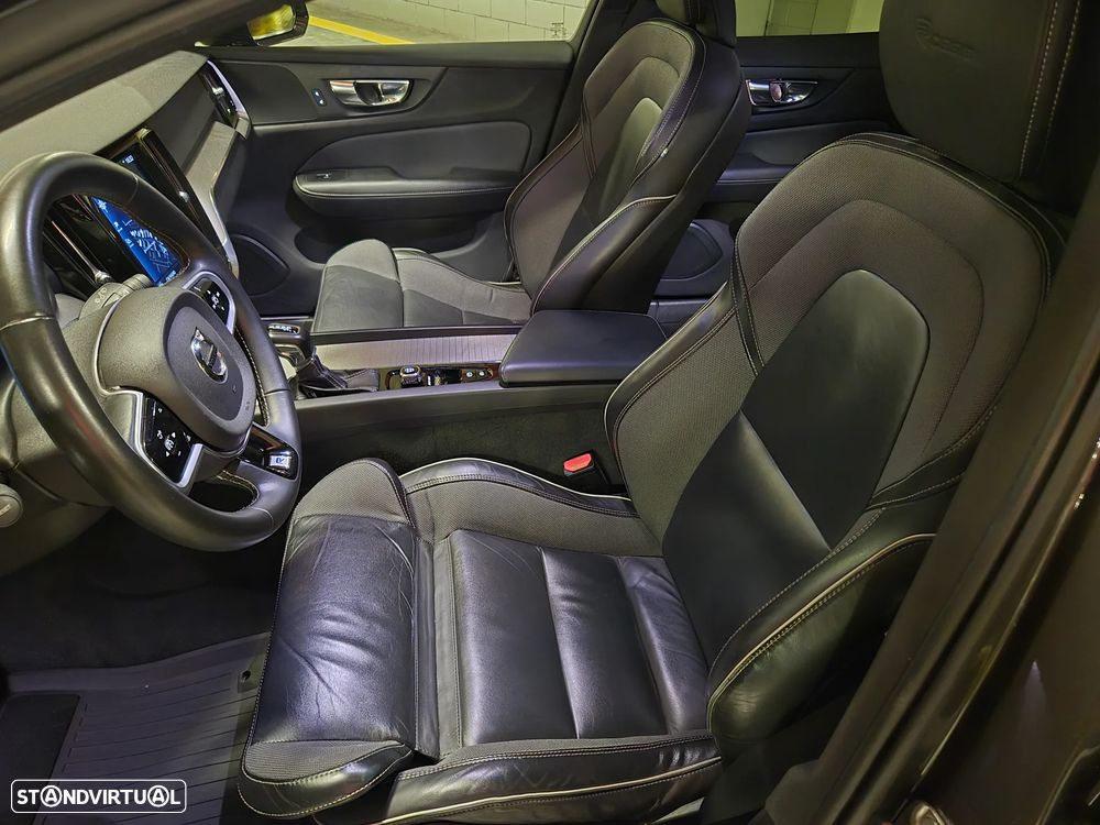 Volvo V60 2.0 D3 R-Design Geartronic - 30