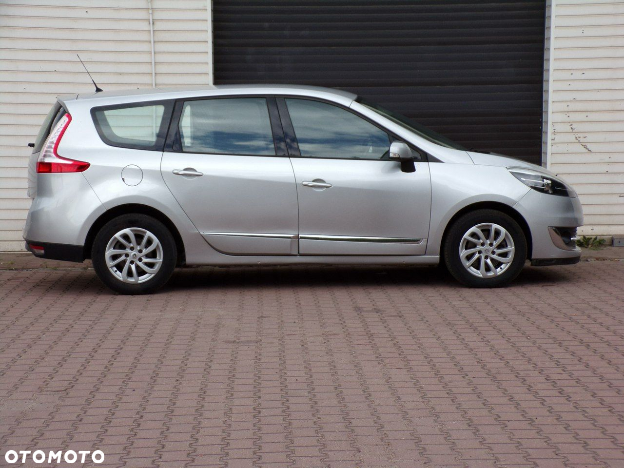 Renault Grand Scenic - 3