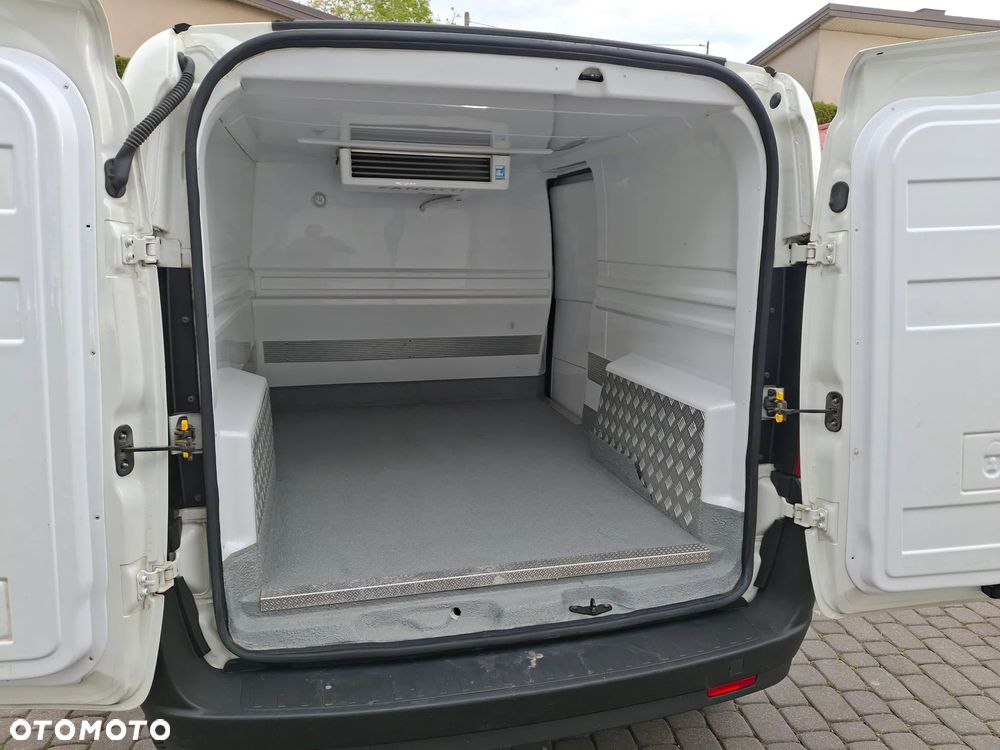 Fiat Doblo Chłodnia Izoterma Zanotti - 12