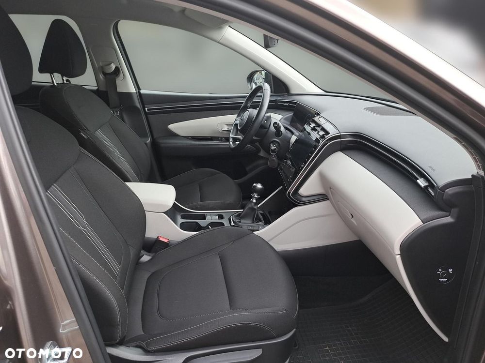 Hyundai Tucson 1.6 T-GDi Pure 2WD - 16