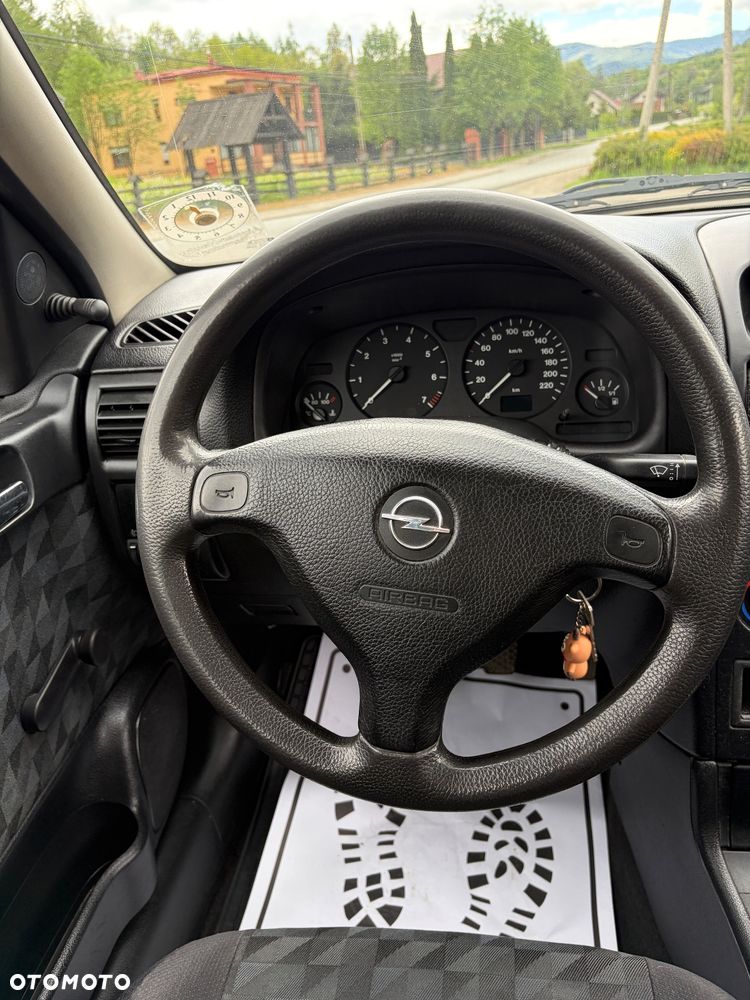 Opel Astra - 8
