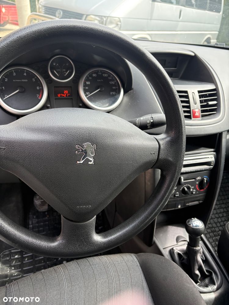 Peugeot 207 1.4 Presence - 12