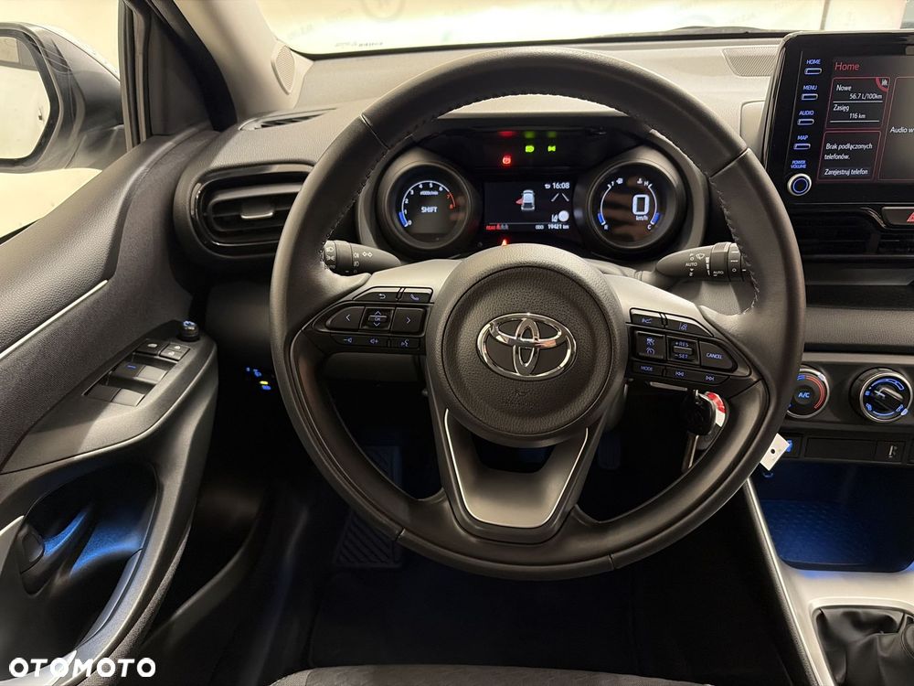 Toyota Yaris - 12