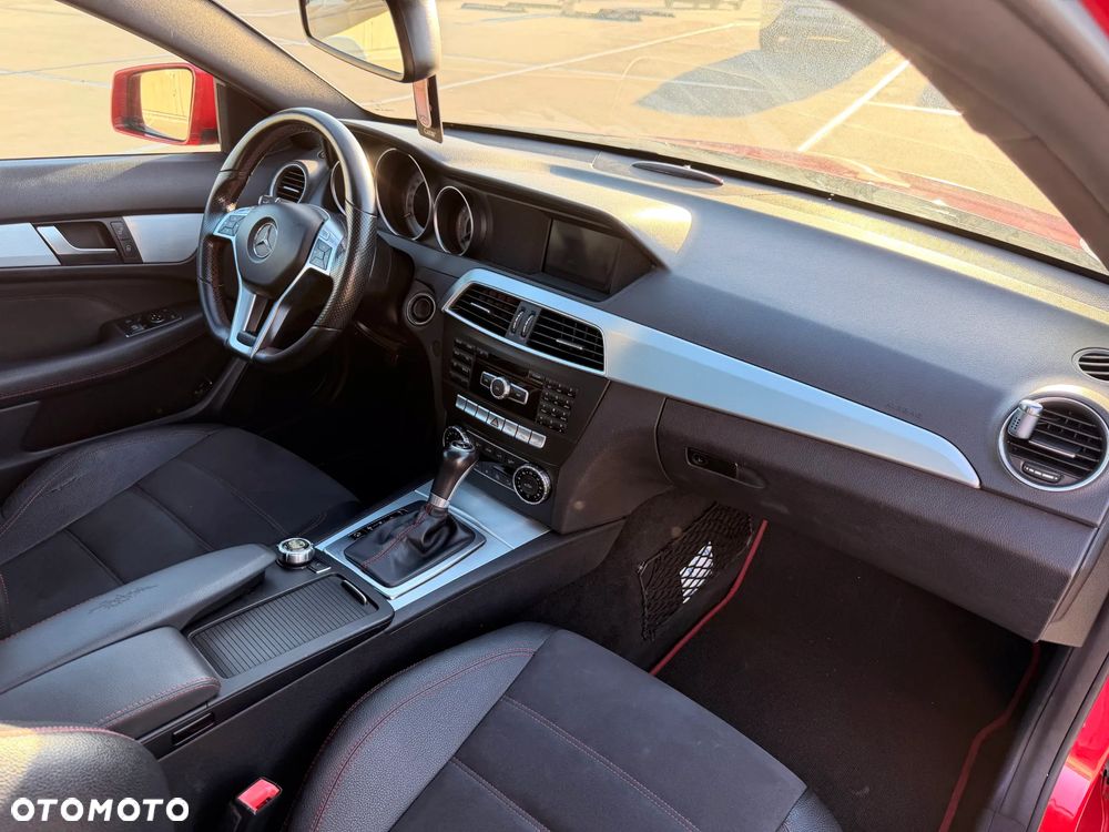 Mercedes-Benz Klasa C 200 (BlueEFFICIENCY) 7G-TRONIC - 17