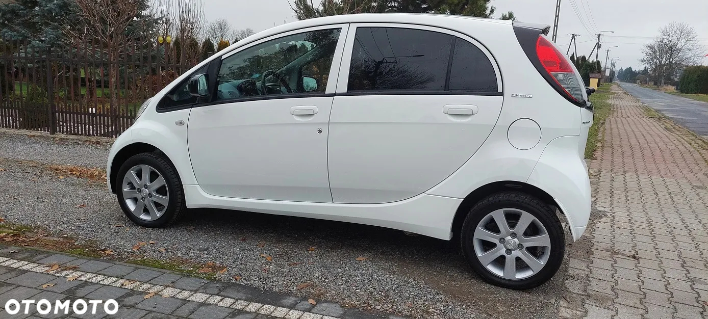 Peugeot iOn - 22