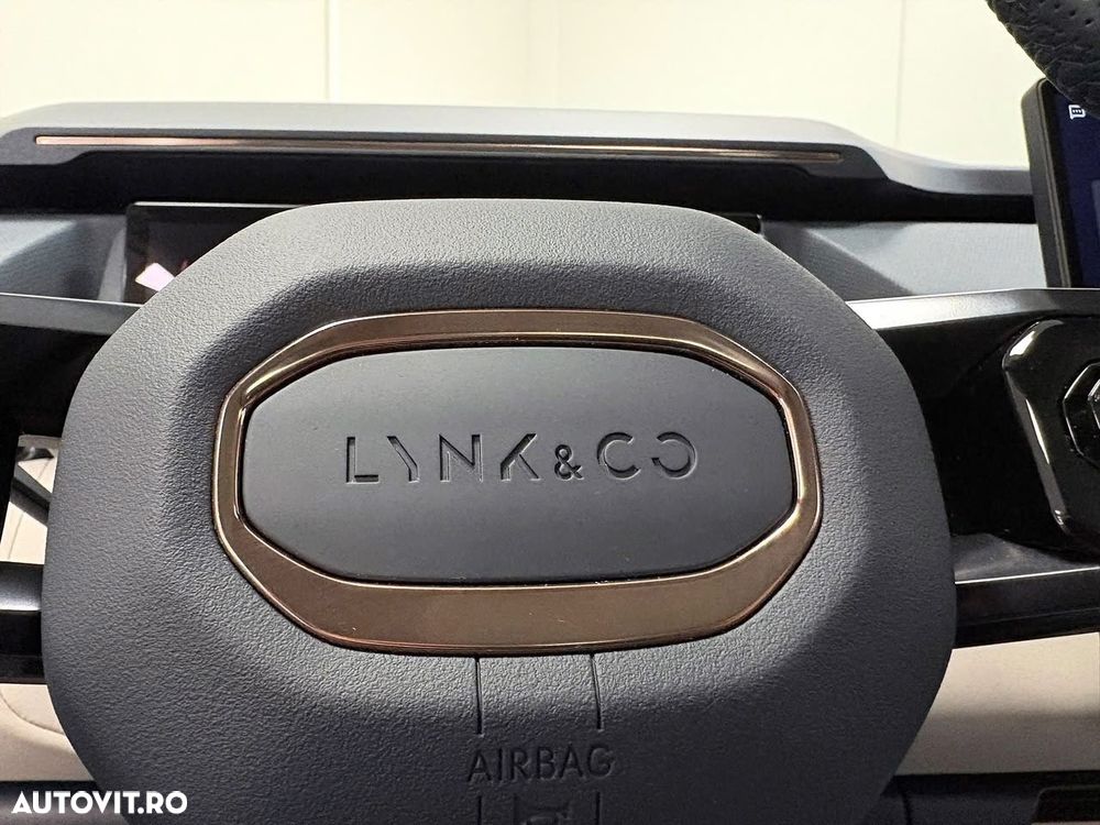 Lynk&Co 08 - 11