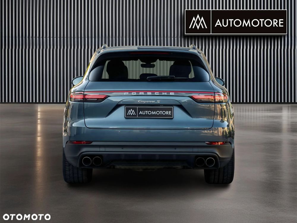 Porsche Cayenne S - 8
