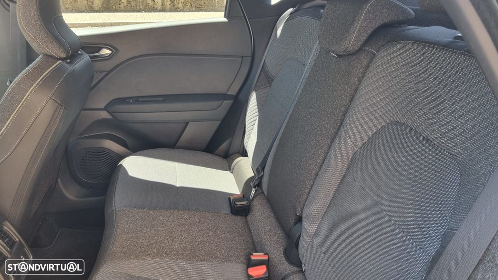 Renault Captur 1.0 TCe Techno Bi-Fuel - 30
