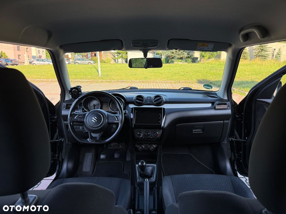 Suzuki Swift 1.2 Dualjet Allgrip Comfort - 10