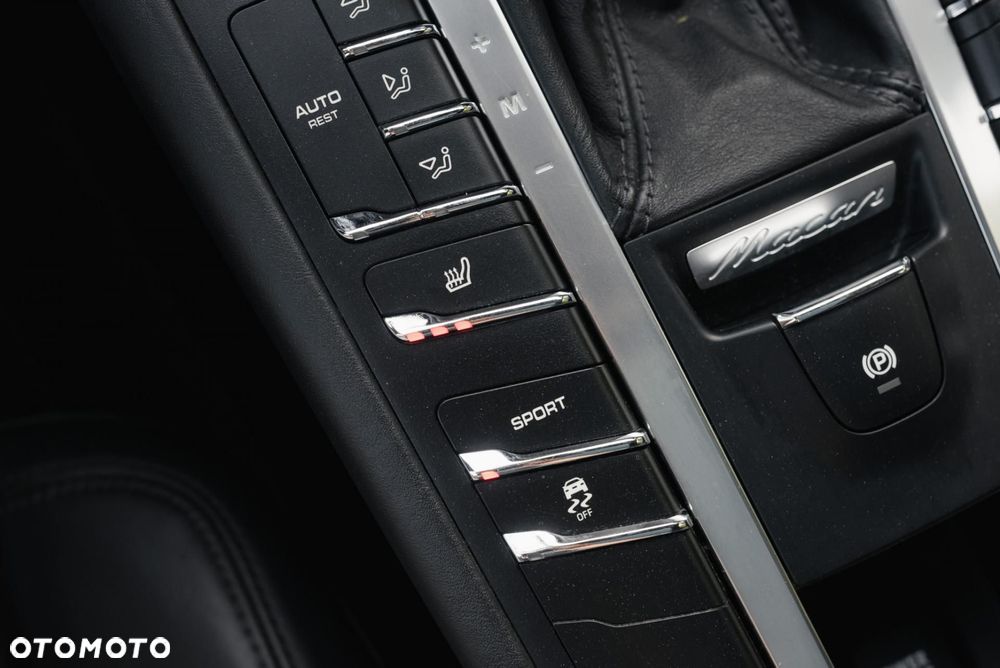 Porsche Macan S - 22