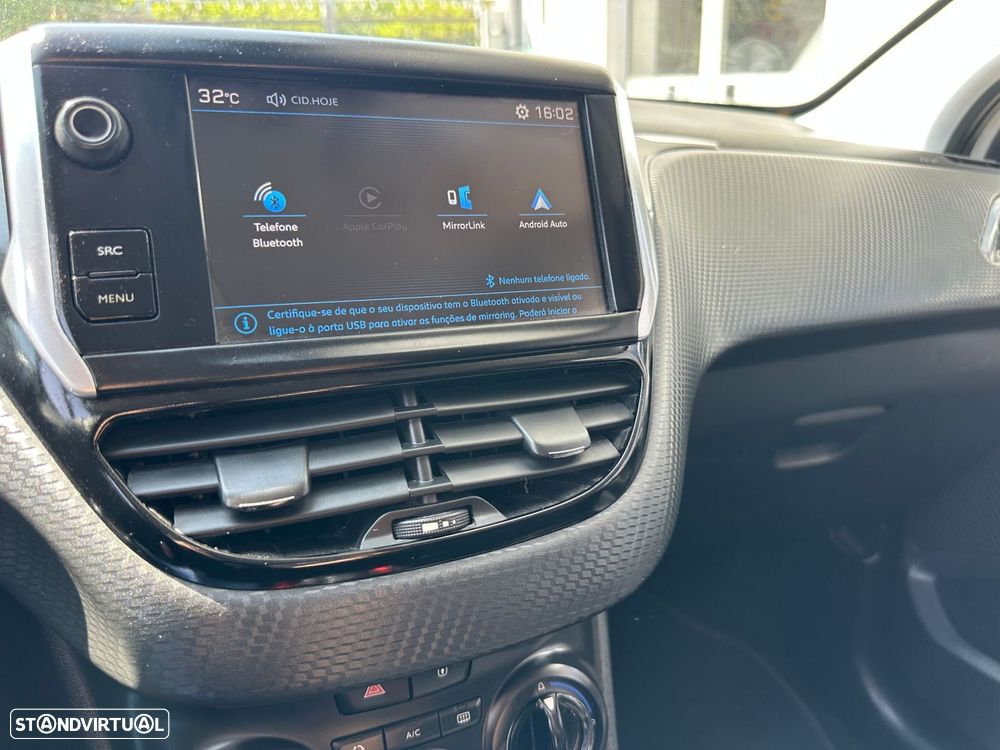 Peugeot 208 1.6 BlueHDi Style - 17