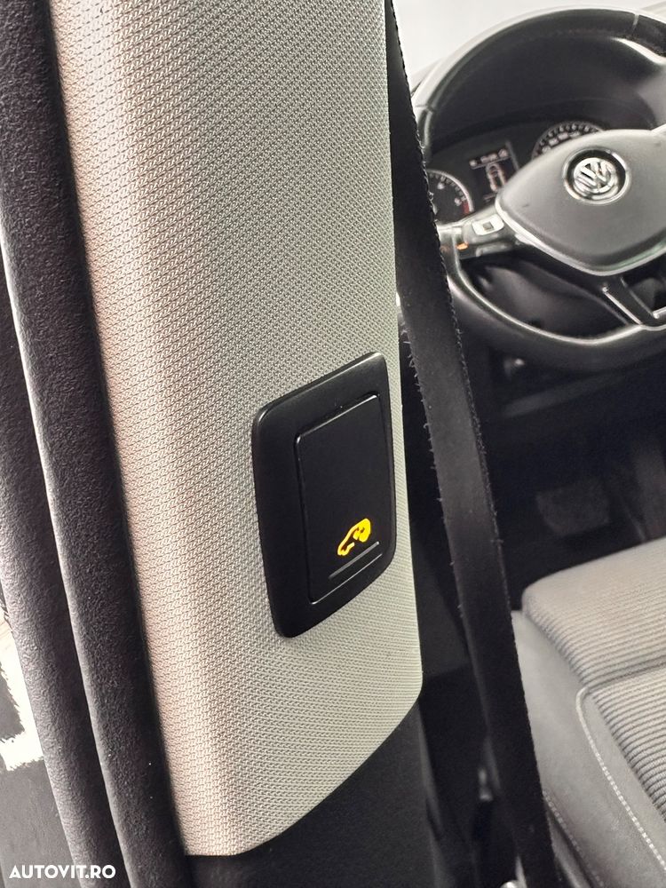 Volkswagen Sharan 2.0 TDI DSG (BlueMotion Technology) Comfortline - 20