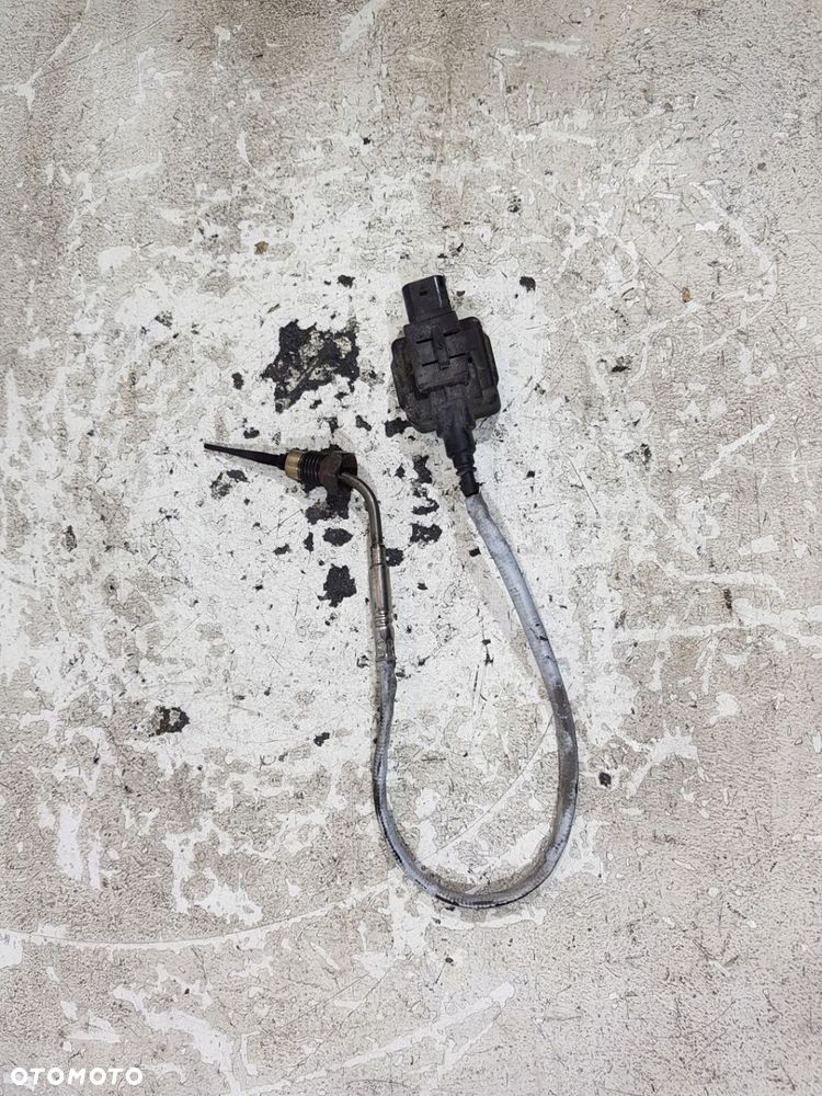 CZUJNIK TEMPERATURY SPALIN A0009059207 MERCEDES W205 2.2 CDI 651921 - 1