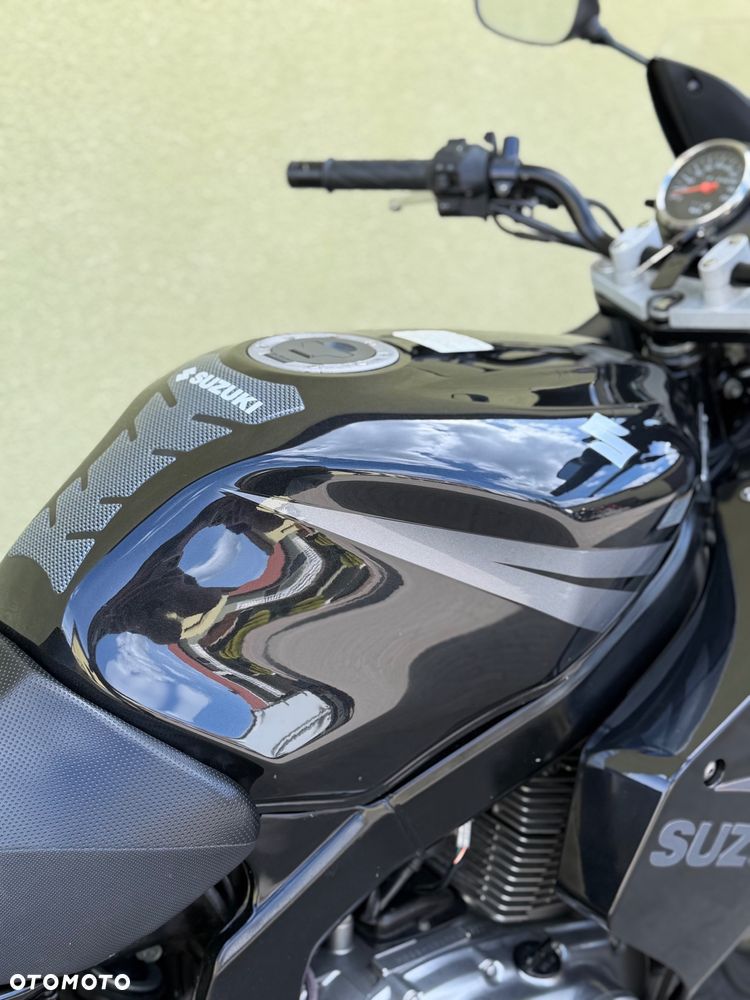 Suzuki GS - 16
