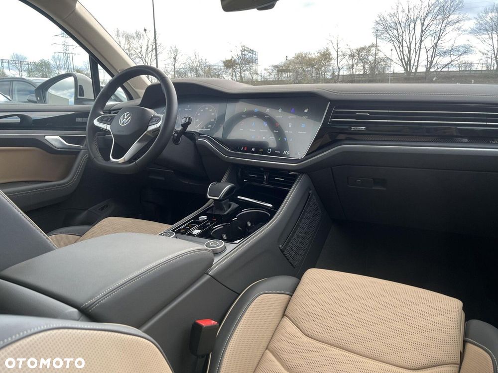 Volkswagen Touareg 3.0 V6 TDI 4Motion Elegance - 36